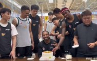 KOK体育官方入口-广东队最新消息！杜锋保不住萨林杰，朱芳雨瞄准两大新内线！